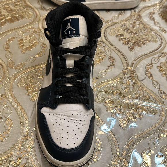 NIKE AIR JORDAN 1 MID SE ASW 'CARBON' - SIZE 9 MENS US - Picture 3 of 16